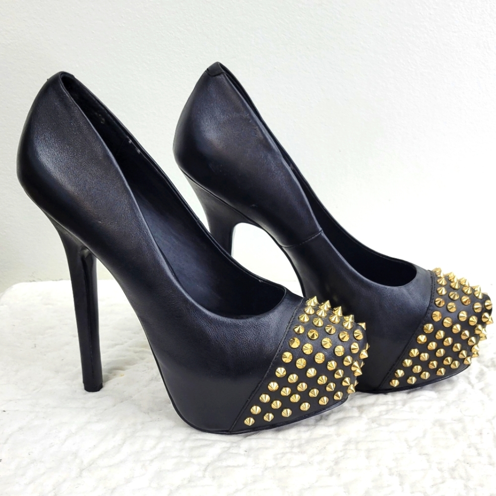 Steve Madden leather platform heels with gold studs - Picture 2 of 11